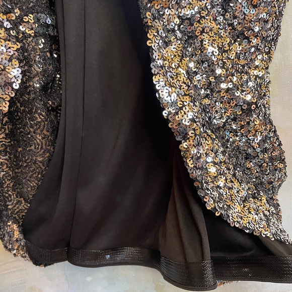 $650•Badgley Mischka•Gold & Silver Sequin Ombre Collared Dress•NEW! - Picture 17 of 17